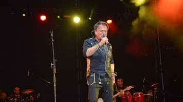 Џибони пред 80.000 људи прве вечери 49. Гитаријаде!