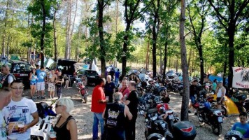 Уз Гитаријаду и централни државни Мото скуп