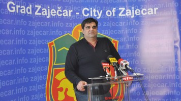 Мирковић : Преполовићемо незапосленост до 2018!