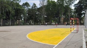 Уређени спортски терени у ОШ 