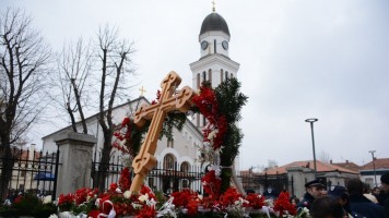 Богојављење у Зајечару: Часни крст припао Ивани Милојковић (35) из Зајечара 