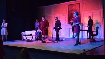 Публика уживала у комедији  