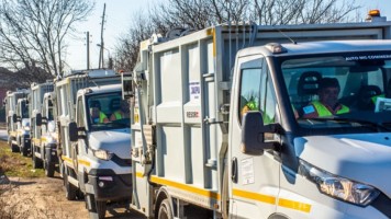 УКЛОЊЕНА ДИВЉА ДЕПОНИЈА КОД ВЕЛИКОГ ИЗВОРА - 4 нова ауто смећара за  ЈКСП 