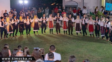 Одржана 38. Смотра народних обичаја „Вражогрначки точак”