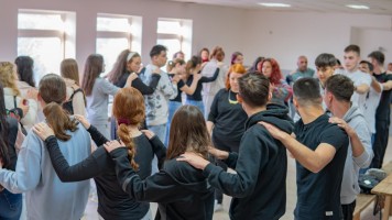 Прилика за младе у руралним срединама: Опремите кутак за дружење 