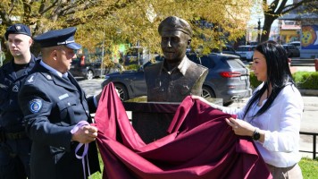 Свечано откривена биста полицајцу Ивану Ђурђевцу у Зајечару 