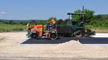 Изградња игралишта у Подливу