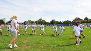 Отворена забавна школа фудбала