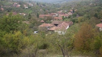 Уручивање донације школи у Мариновцу