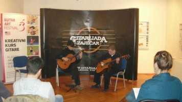 Амерички гитарски дуо пред зајечарском публиком