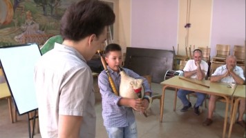 Полазници музичких радионица вежбали са Тркуљом