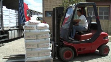 Почиње подела сточне хране првој групи пољопривредника