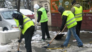 Чишћење снега на паркиралиштима