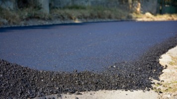 Асфалтирање у Халову -Ничић обишао радове 