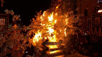 БОЖИЋ У ЗАЈЕЧАРУ