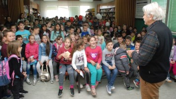 Љубивоје Ршумовић у Зајечару -Деца су украс света 