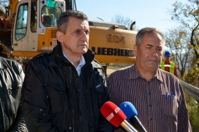 Радови на путу Халово - Велики Извор