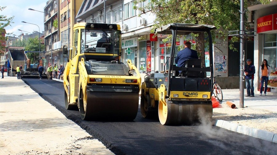 Почело асфалтирање улице Николе Пашића