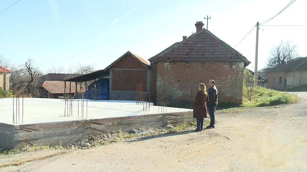У Малој Јасикови у току радови на изградњи цркве и реновирању Дома културе