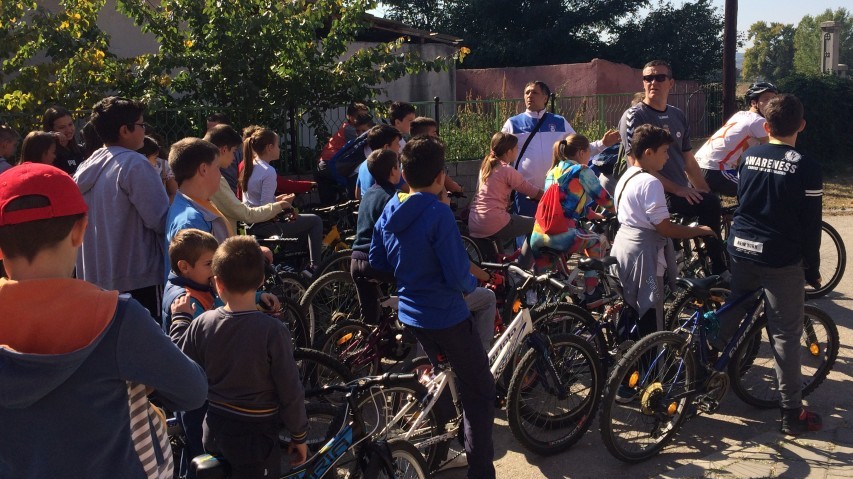 Прва Ролеријада и бициклијада: Одржан „Круг здравља“ у Котлујевцу 